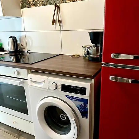 Apartment 3 Bedroom Near Duesseldorf Messe & Airport 6 Single Beds Wifi *