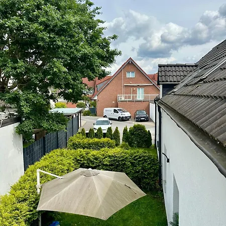 Apartment 3 Bedroom Near Duesseldorf Messe & Airport 6 Single Beds Wifi Duisburg