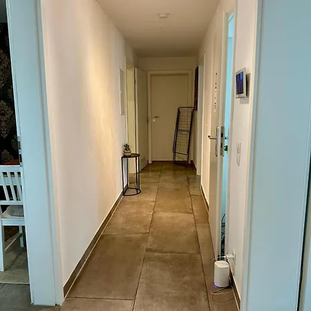 3 Bedroom Near Duesseldorf Messe & Airport 6 Single Beds Wifi * Duisburg